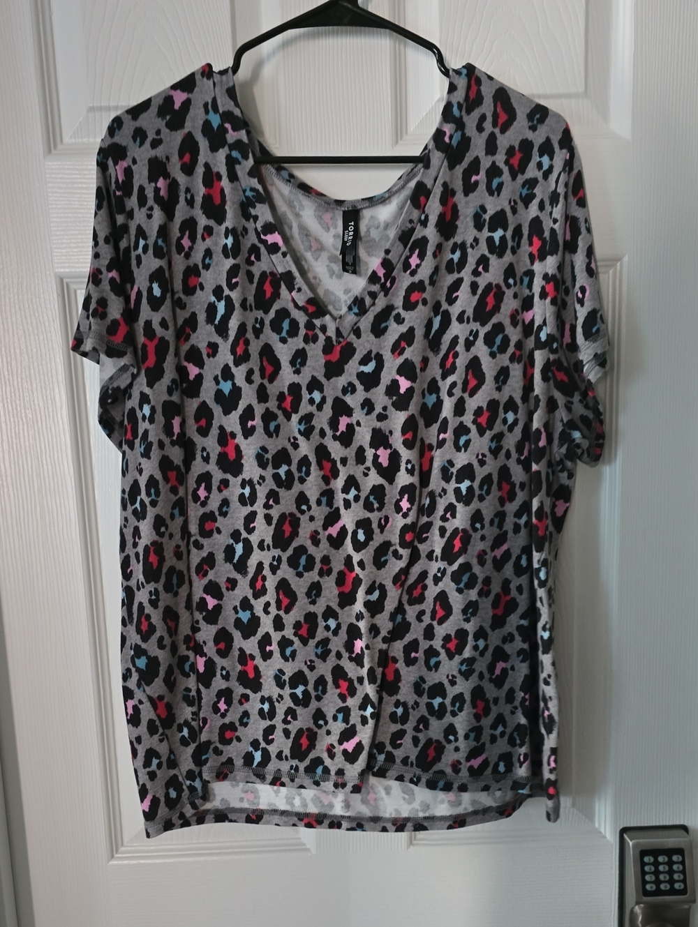 torrid Gray Leopard V-Neck Short Sleeve Sleep Top with Pink & Blue Spots